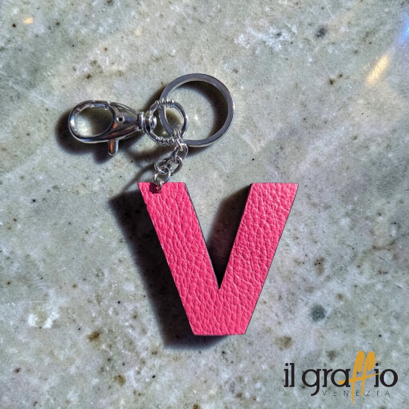 Leather Keychain Letter  V - Il Graffio Venezia